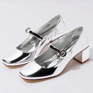 NWOB Larroude Blair Block Pump Silver Specchio 7.5